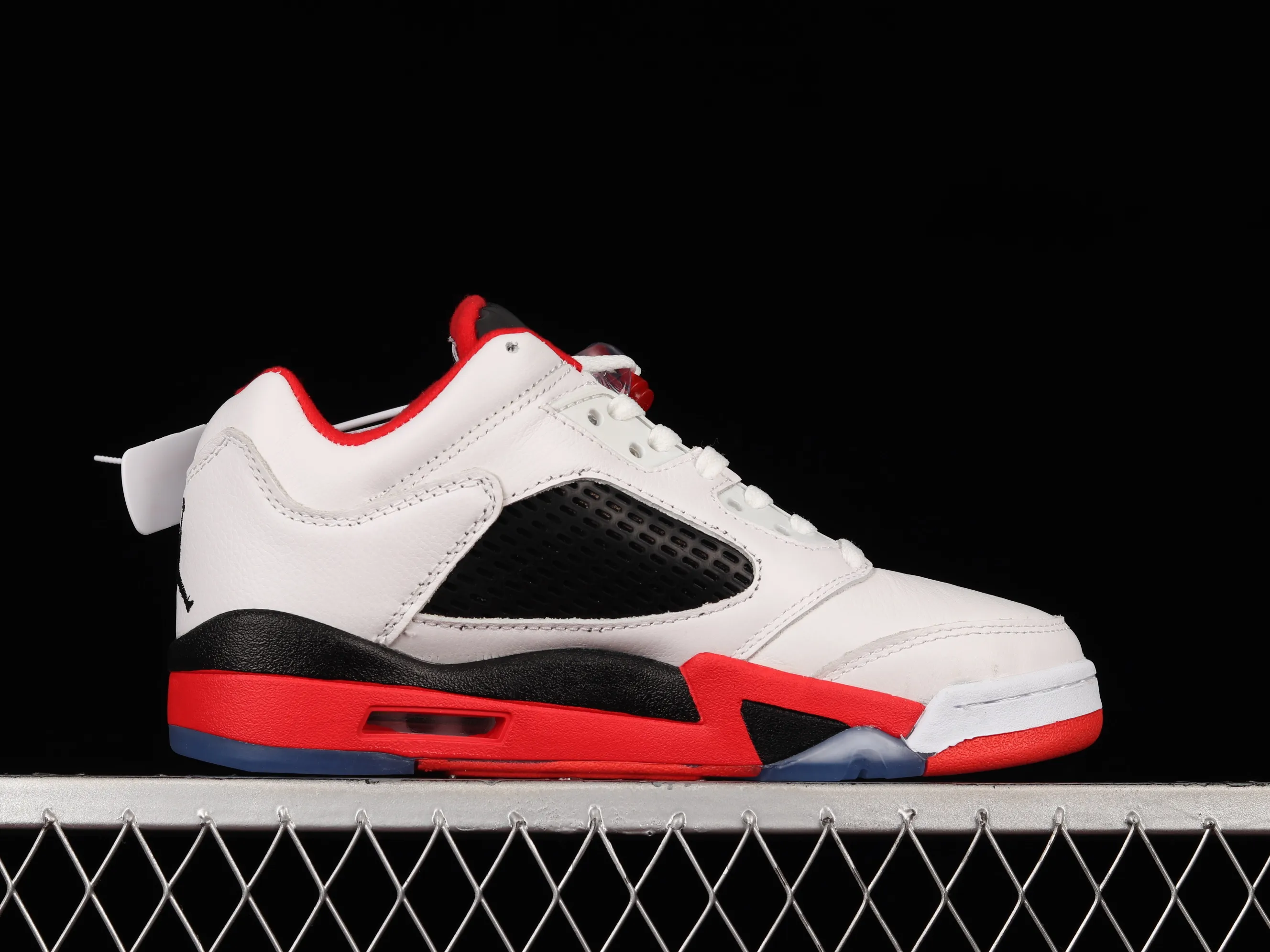 All categories Air Jordan Jordan series basketball shoes Air Jordan 5 Air Jordan 5 Low "Fire Red" AJ5 Joe 5 classic white and red low-top basketball shoes 314338-101